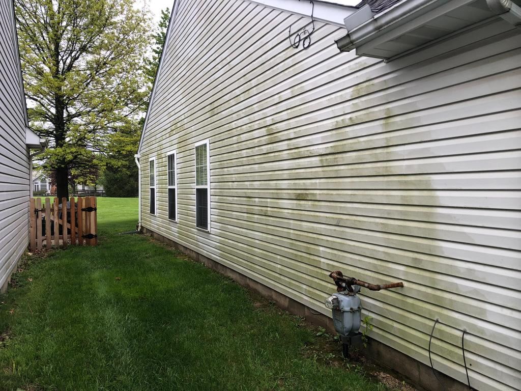 House washing and soft washing in Ohio — 18