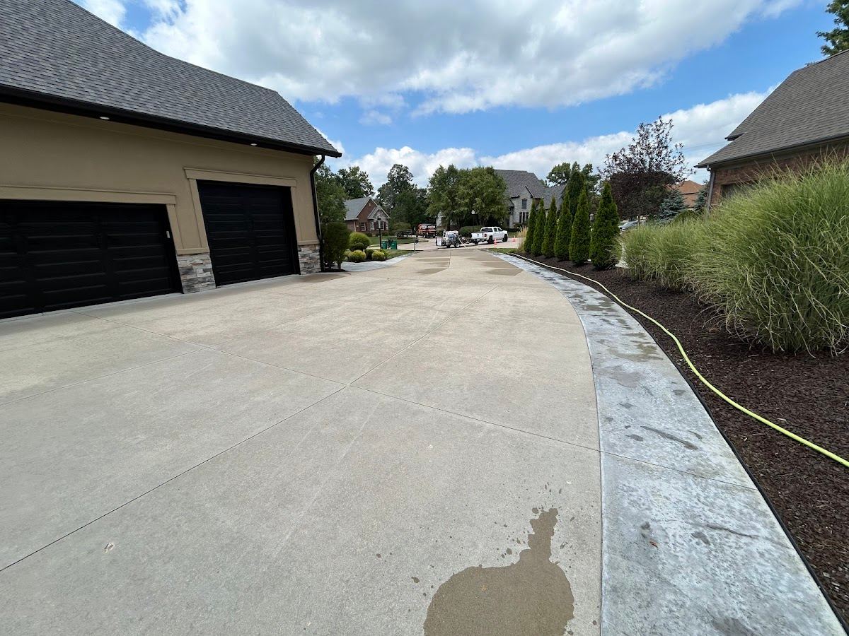 Driveway and concrete cleaning in Ohio — 15