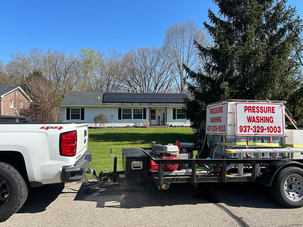 REDHEAD PRESSURE CLEANING LLC truck and equipment in Ohio — 4