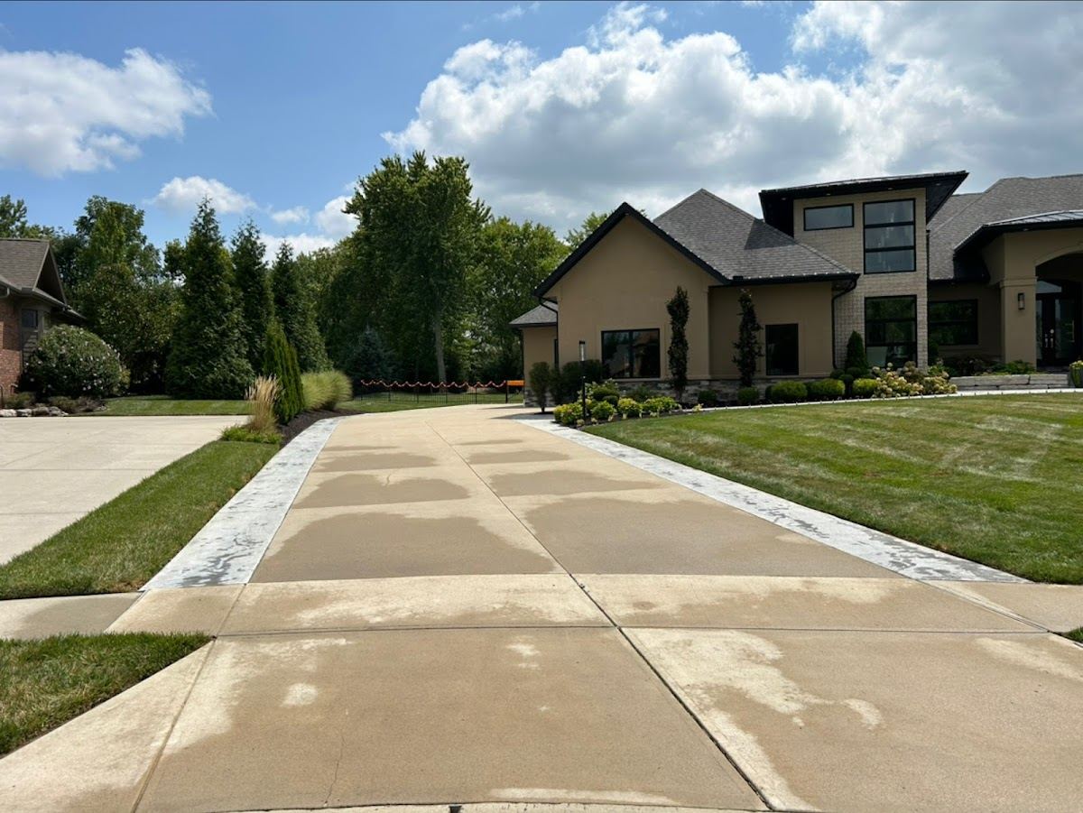 Driveway and concrete cleaning in Ohio — 14