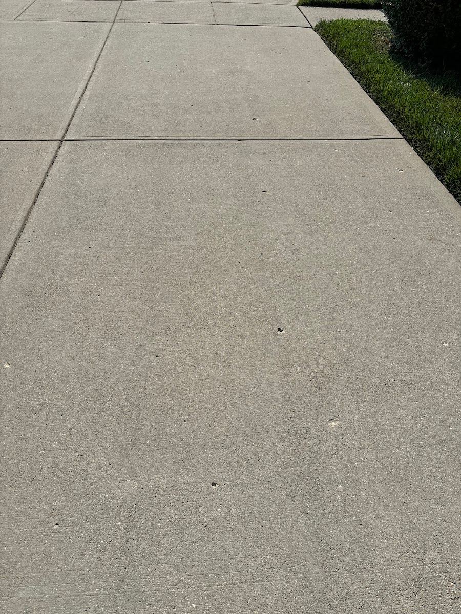 Driveway and concrete cleaning in Ohio — 10