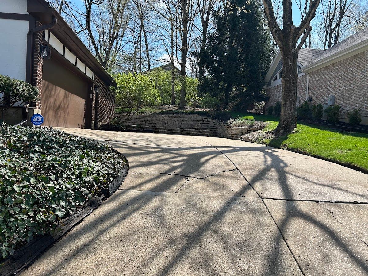 Driveway and concrete cleaning in Ohio — 11