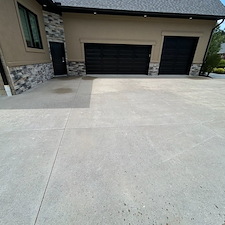 Professional-concrete-cleaning-in-Springboro-Ohio 1