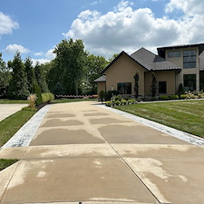 Professional-concrete-cleaning-in-Springboro-Ohio 0